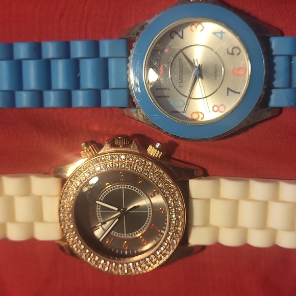 Watches - Picture 2 of 4